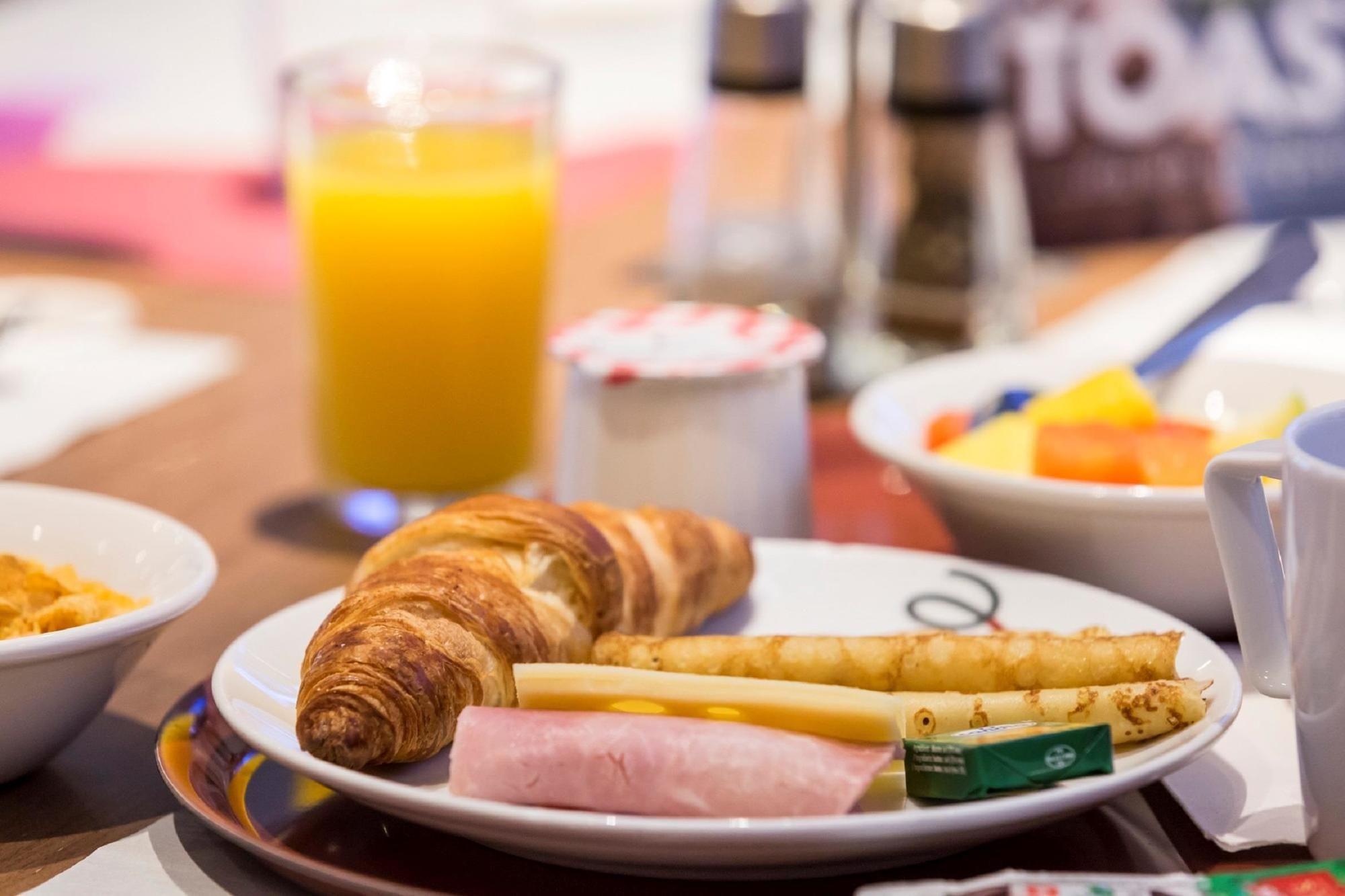 Campanile Paris Ouest - - Vélizy Hotel 3*